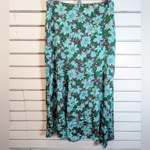 Zara Green Blue Floral Midi Satin Skirt with Split Size M EUC - Picture 3 of 9